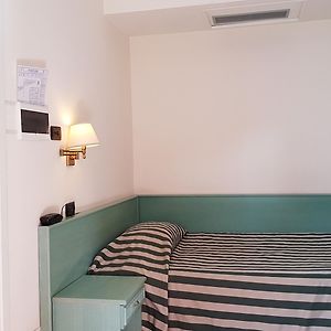 Classic Single Room